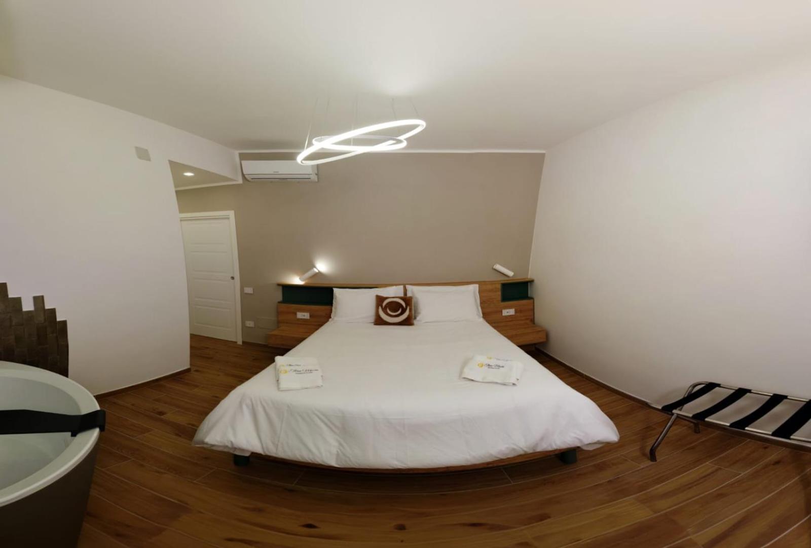 Appartamento Three Moons Boutique House/Calypso Salerno Esterno foto