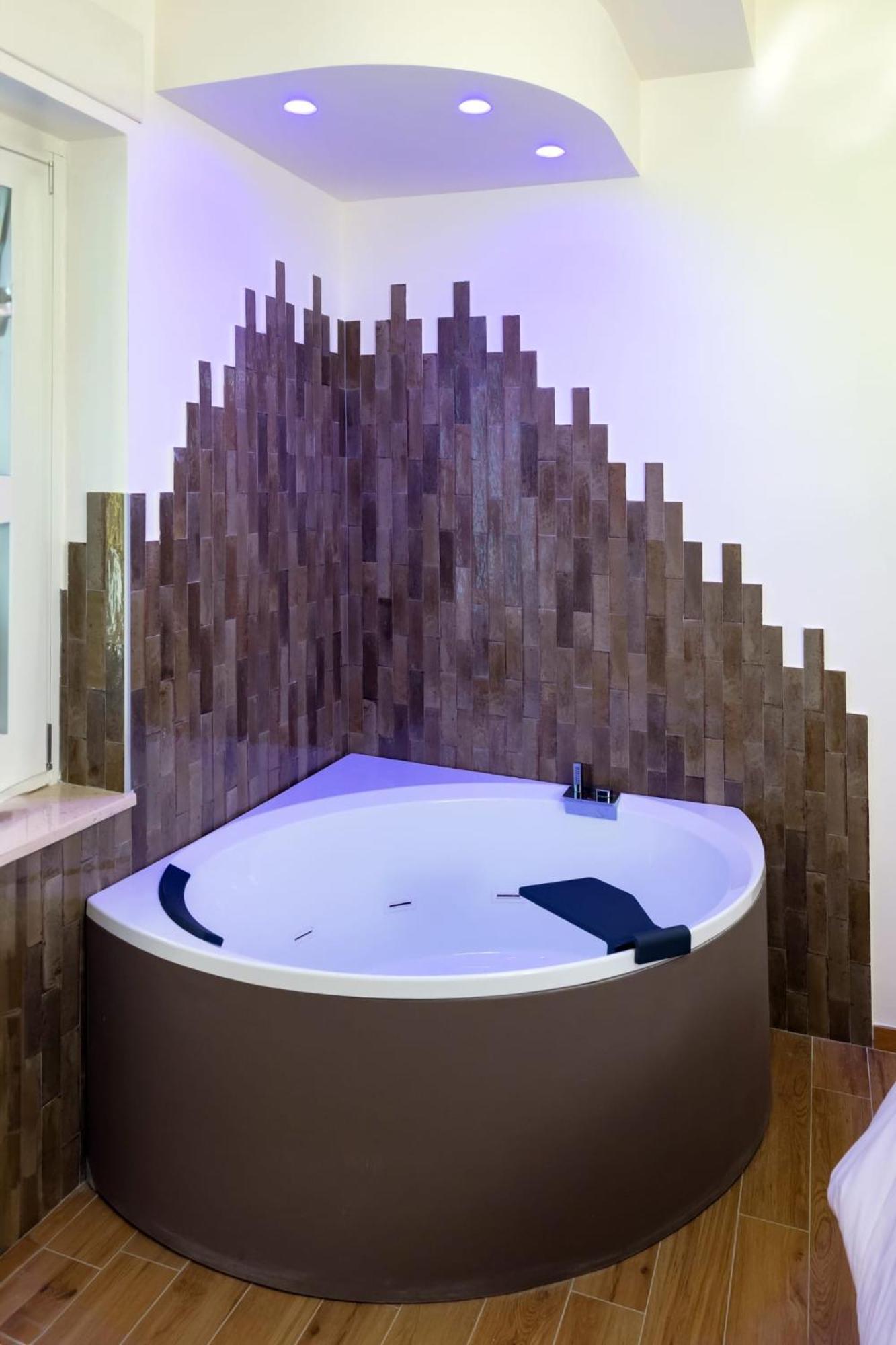 Appartamento Three Moons Boutique House/Calypso Salerno Esterno foto