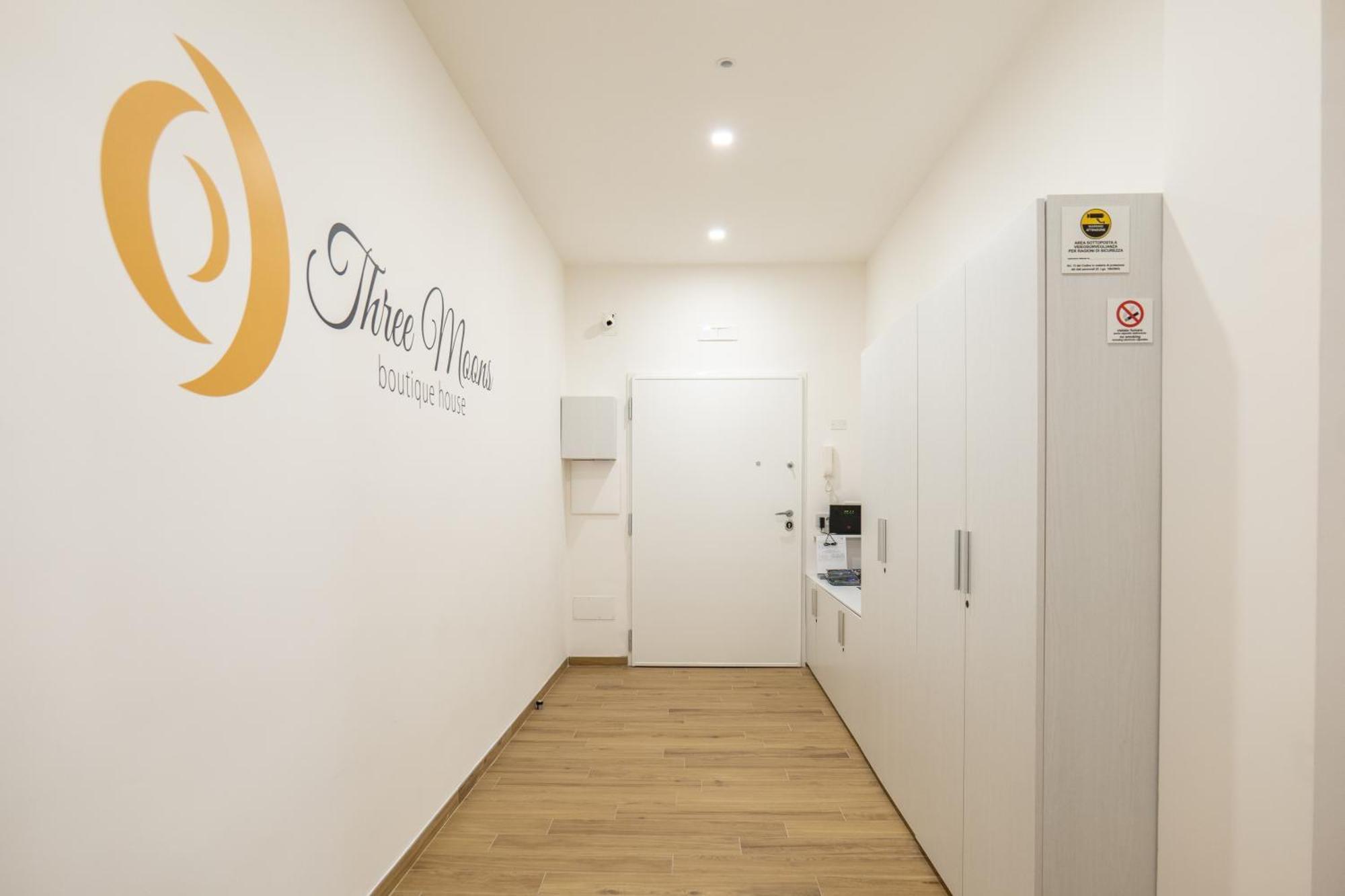 Appartamento Three Moons Boutique House/Calypso Salerno Esterno foto