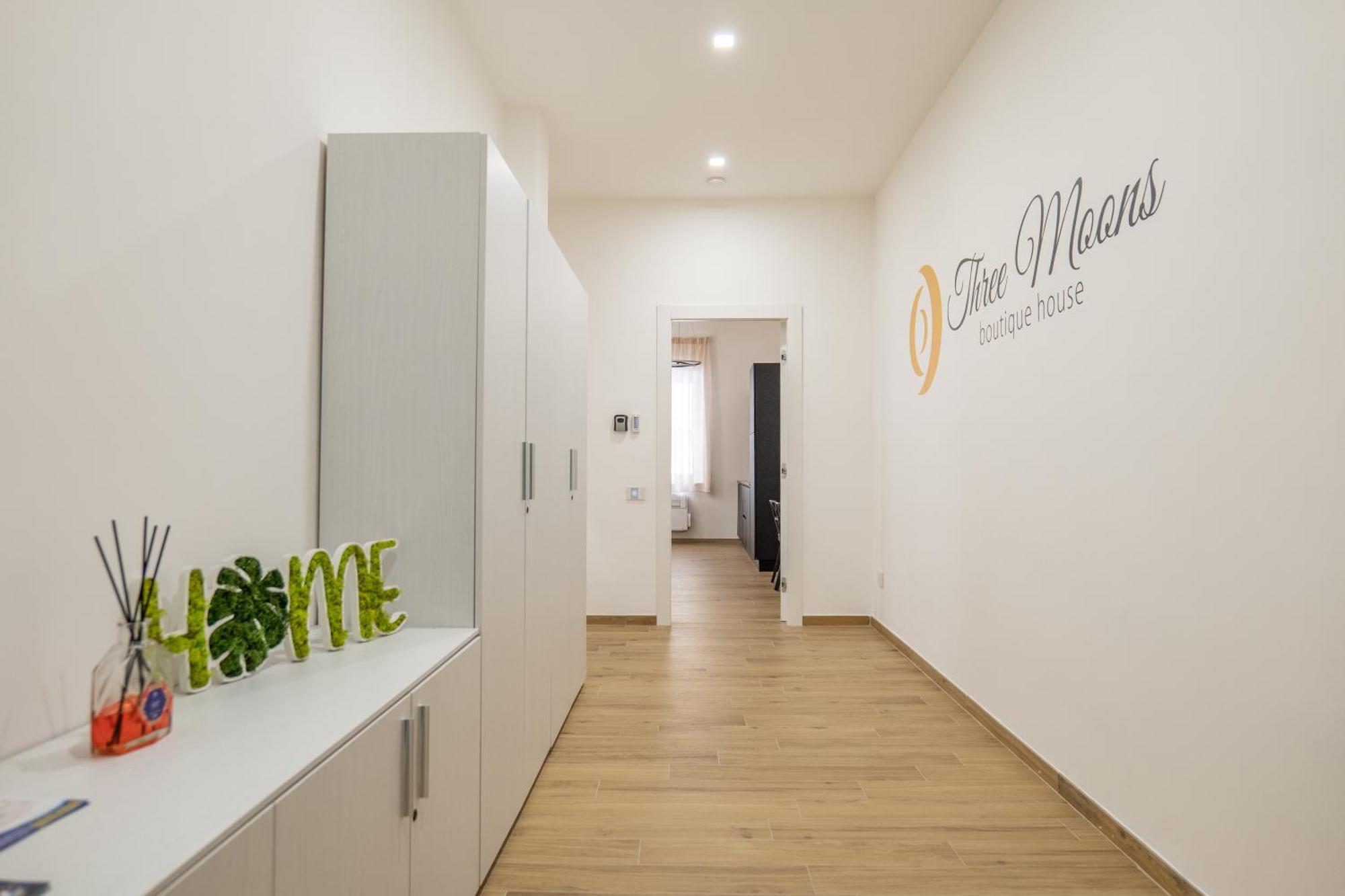 Appartamento Three Moons Boutique House/Calypso Salerno Esterno foto