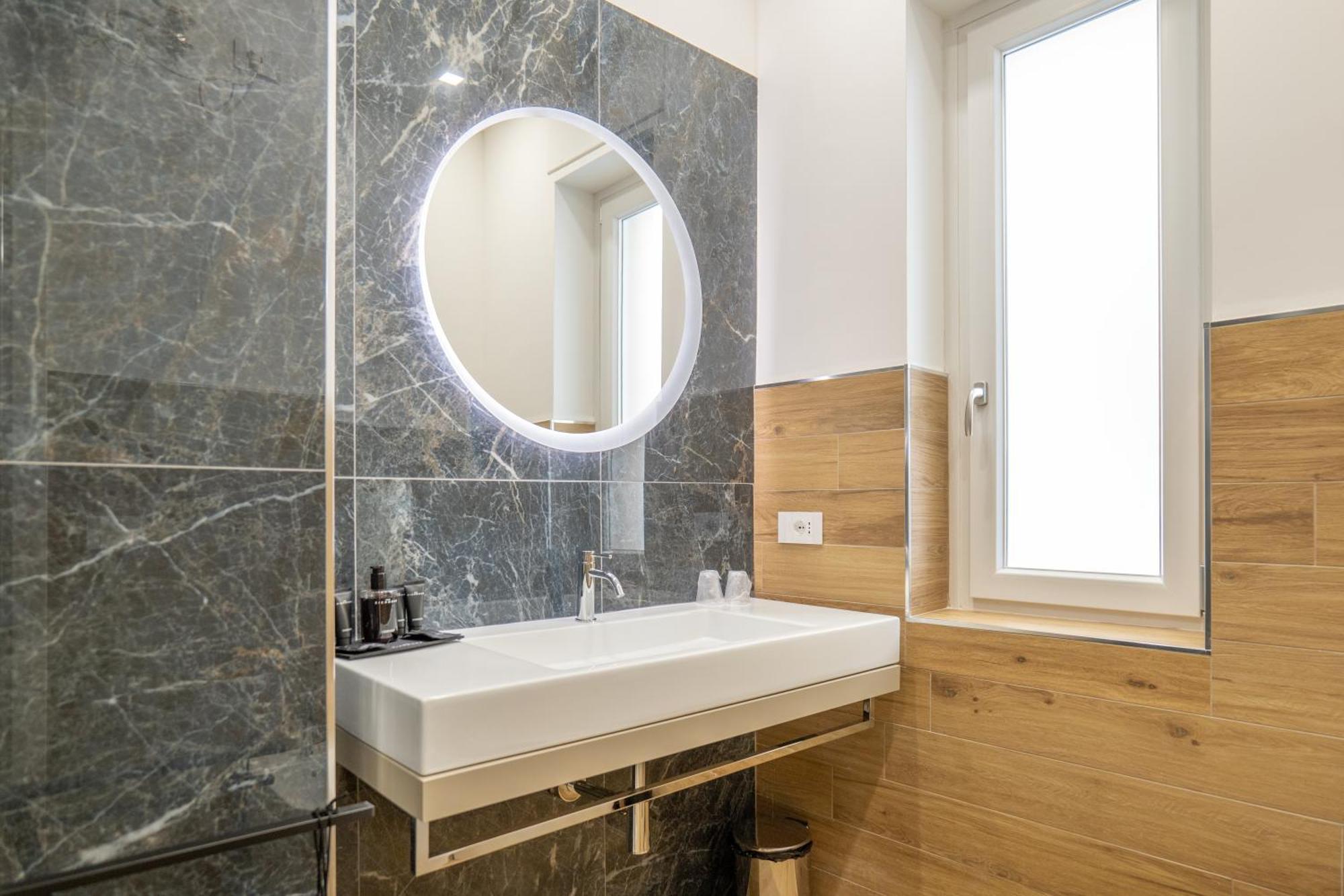 Appartamento Three Moons Boutique House/Calypso Salerno Esterno foto